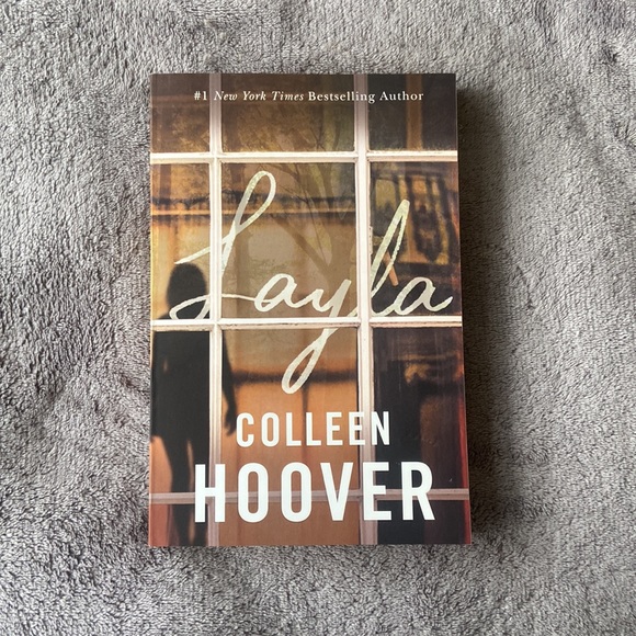 Never Never - Picture 4 of 7